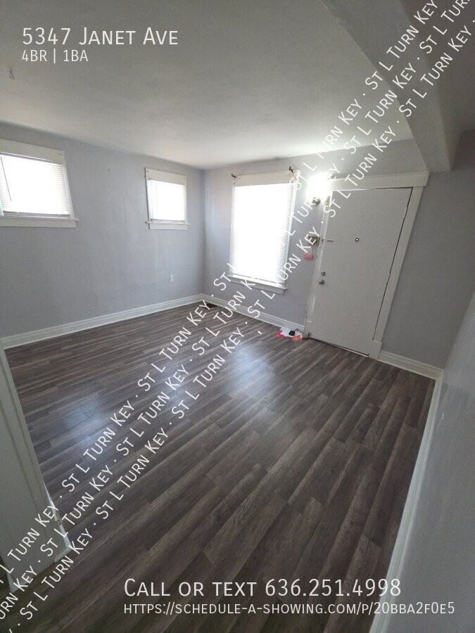 5347 Janet Ave - Photo 3 of 11