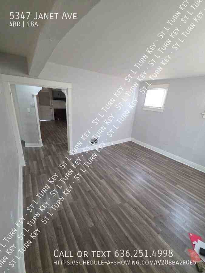 5347 Janet Ave - Photo 4 of 11