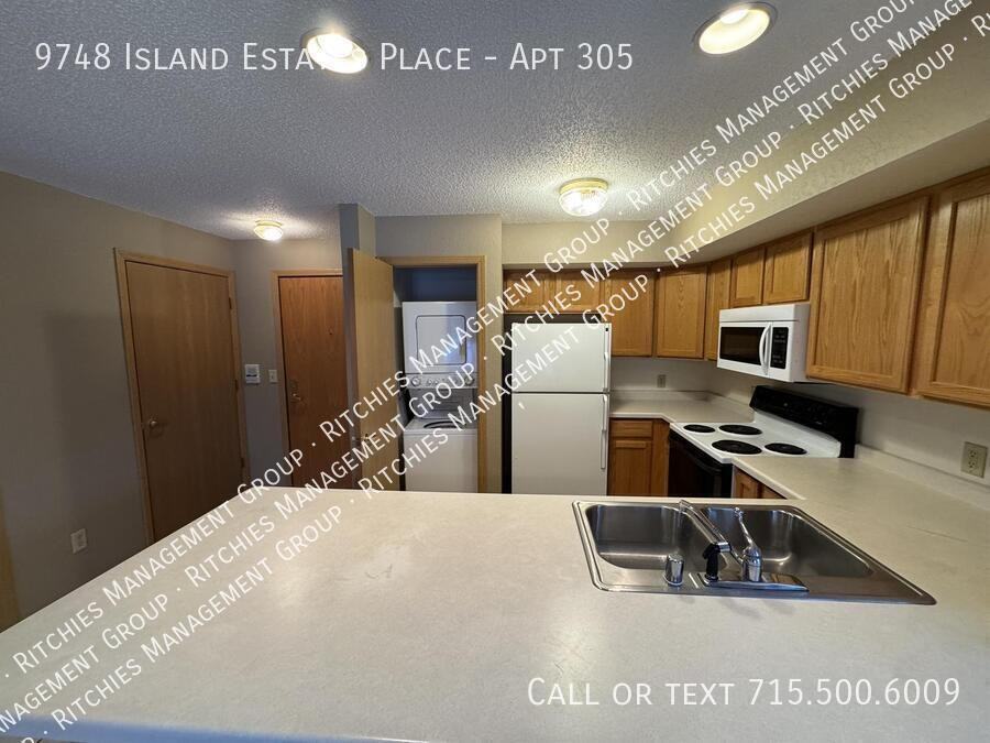 9748 Island Estates Pl #305 - Photo 2 of 12