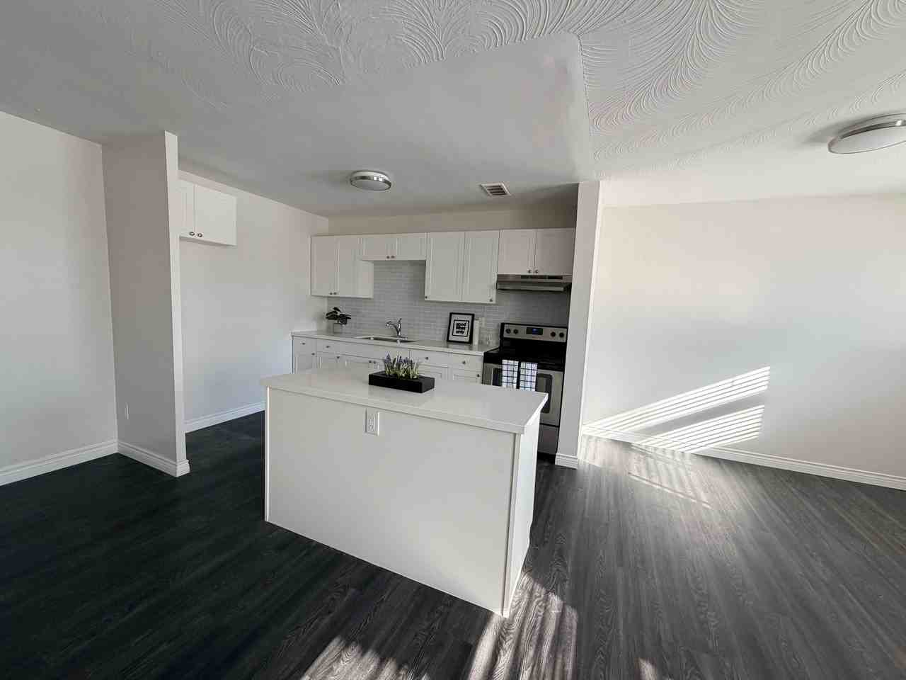 20 Bradmon Dr #109 - Photo 4 of 10