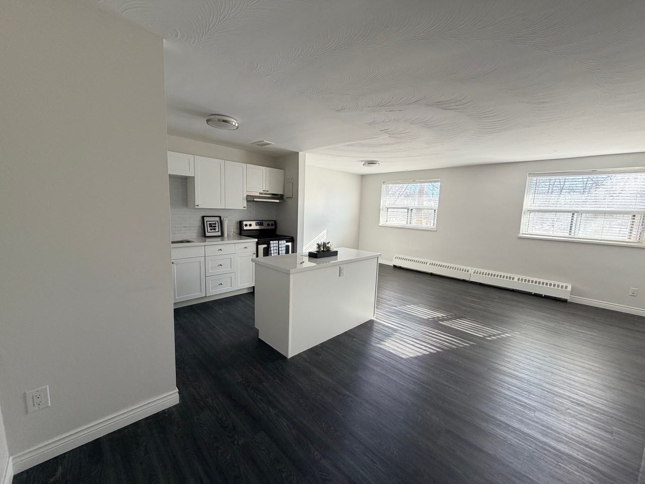 20 Bradmon Dr #420 - Photo 2 of 11