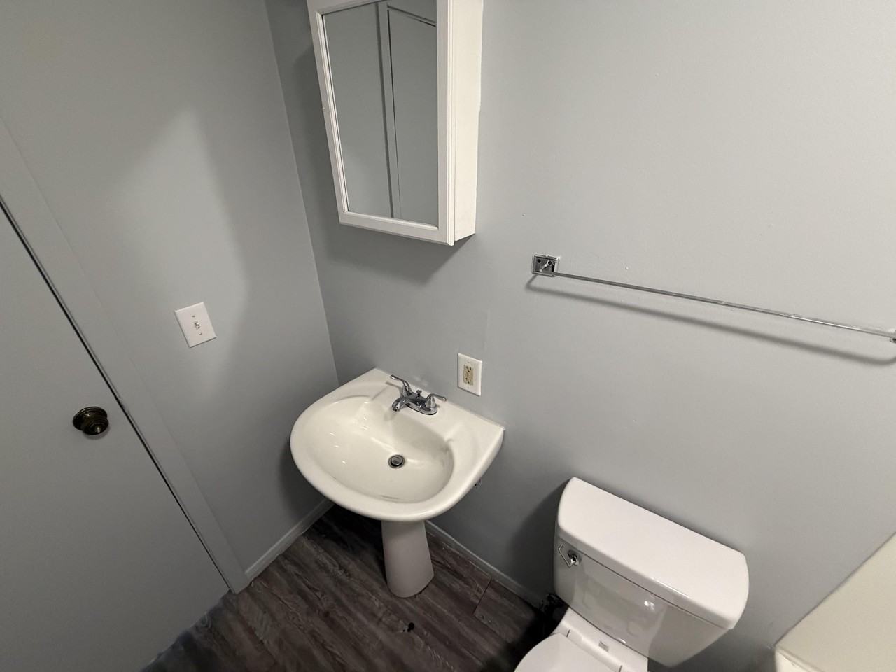 1402 E Main St #E - Photo 5 of 11