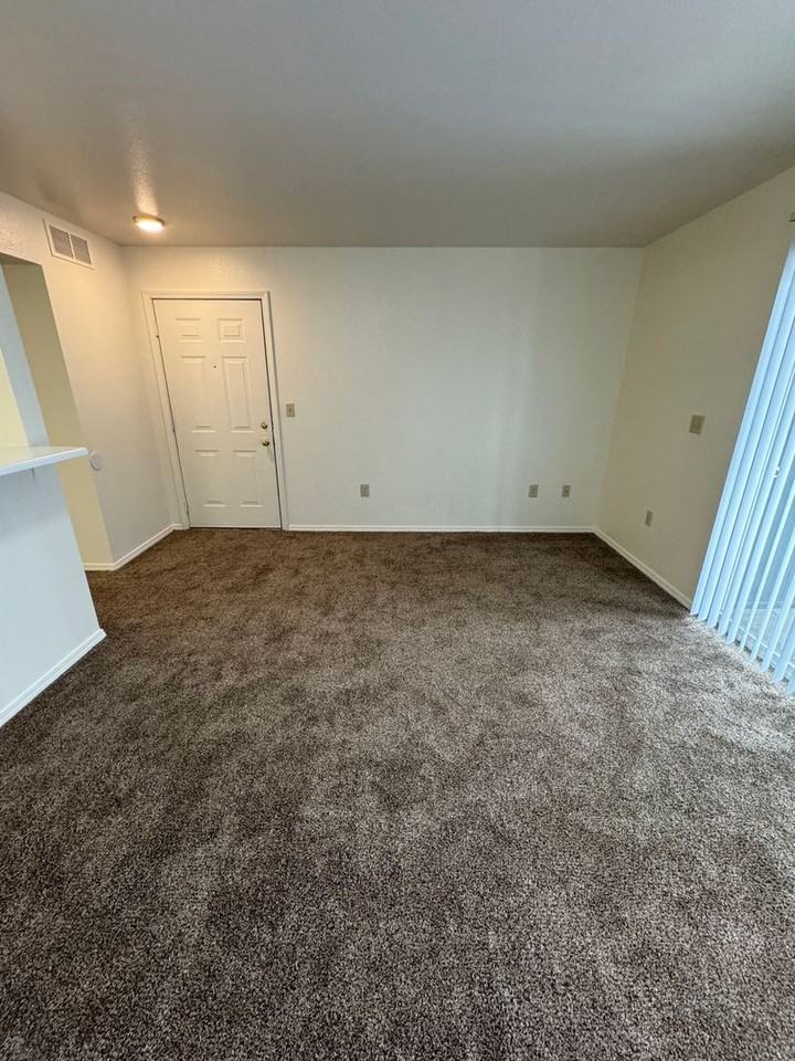 10873 W Ustick Rd #102 - Photo 2 of 27