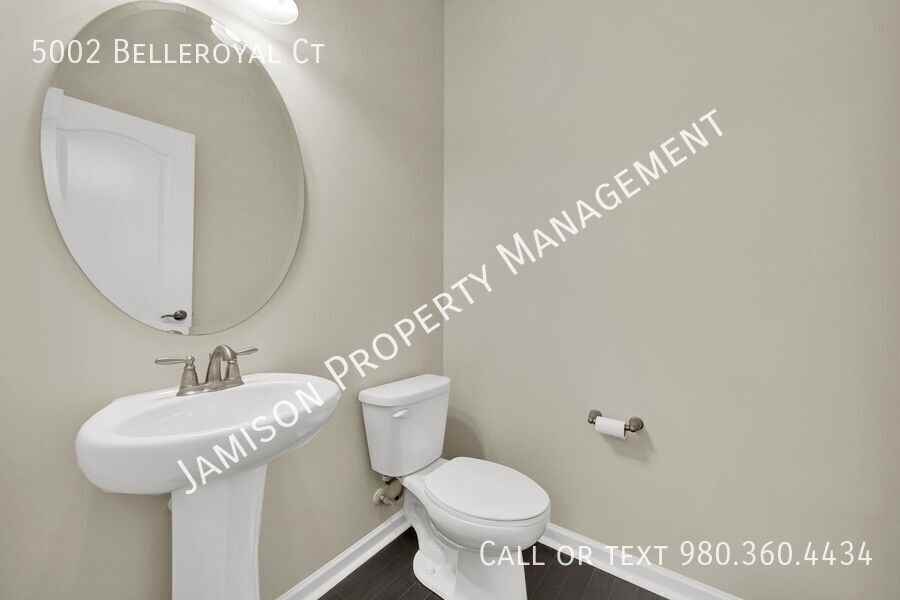 5002 Belleroyal Ct - Photo 7 of 45