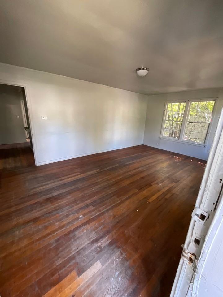 6107 Fairfield Ave - Photo 2 of 10