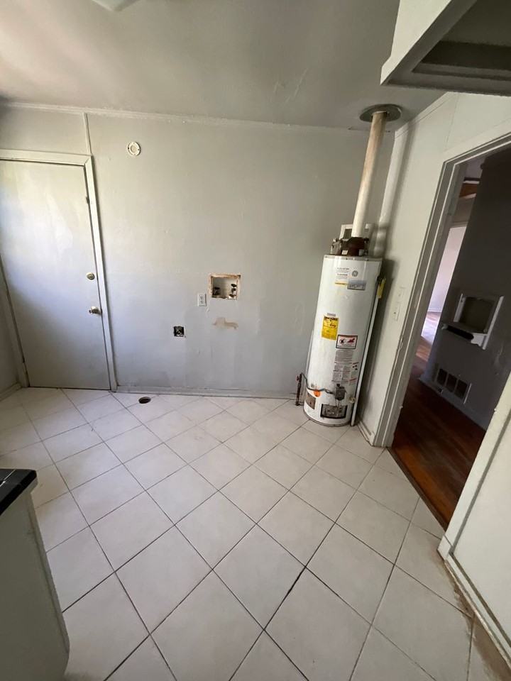 6107 Fairfield Ave - Photo 4 of 10