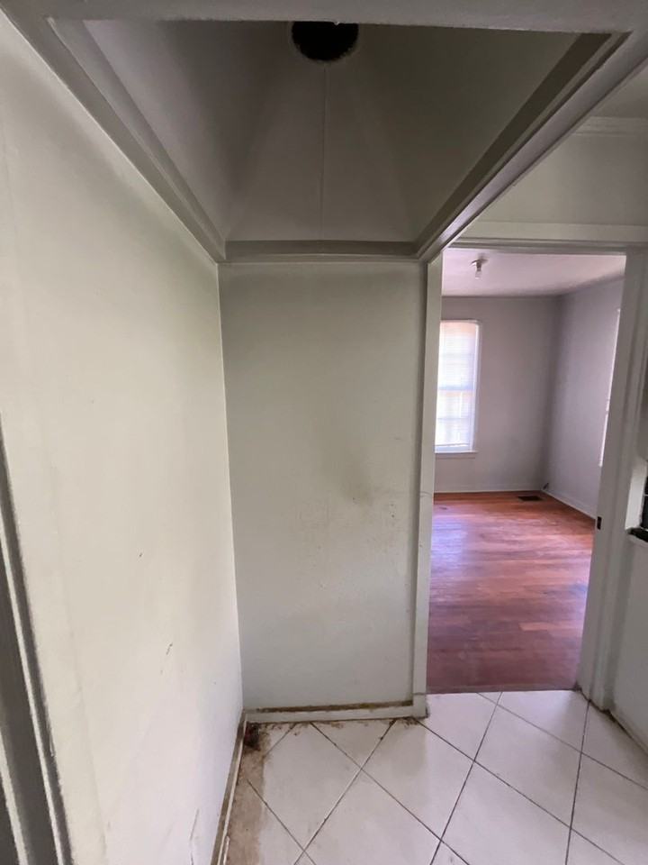 6107 Fairfield Ave - Photo 5 of 10