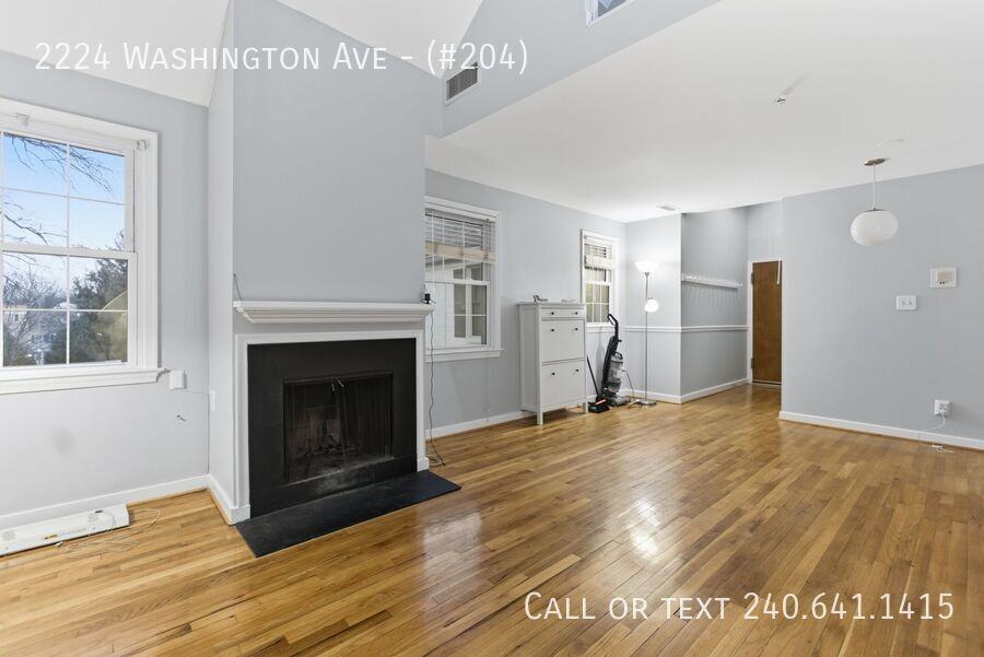 2224 Washington Ave #204 - Photo 3 of 17