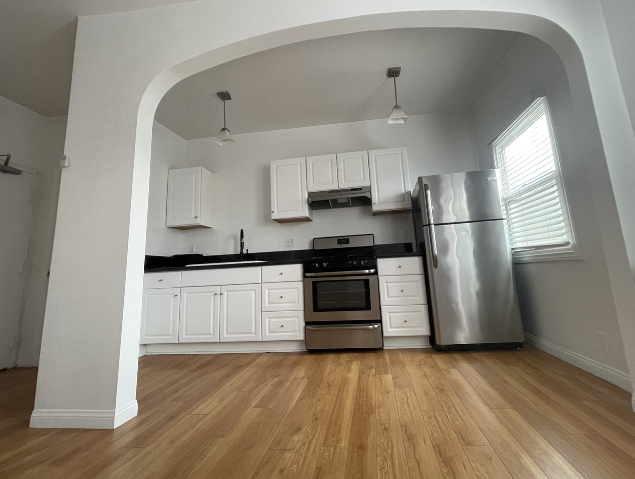 5138 Melrose Ave #205 - Photo 4 of 6