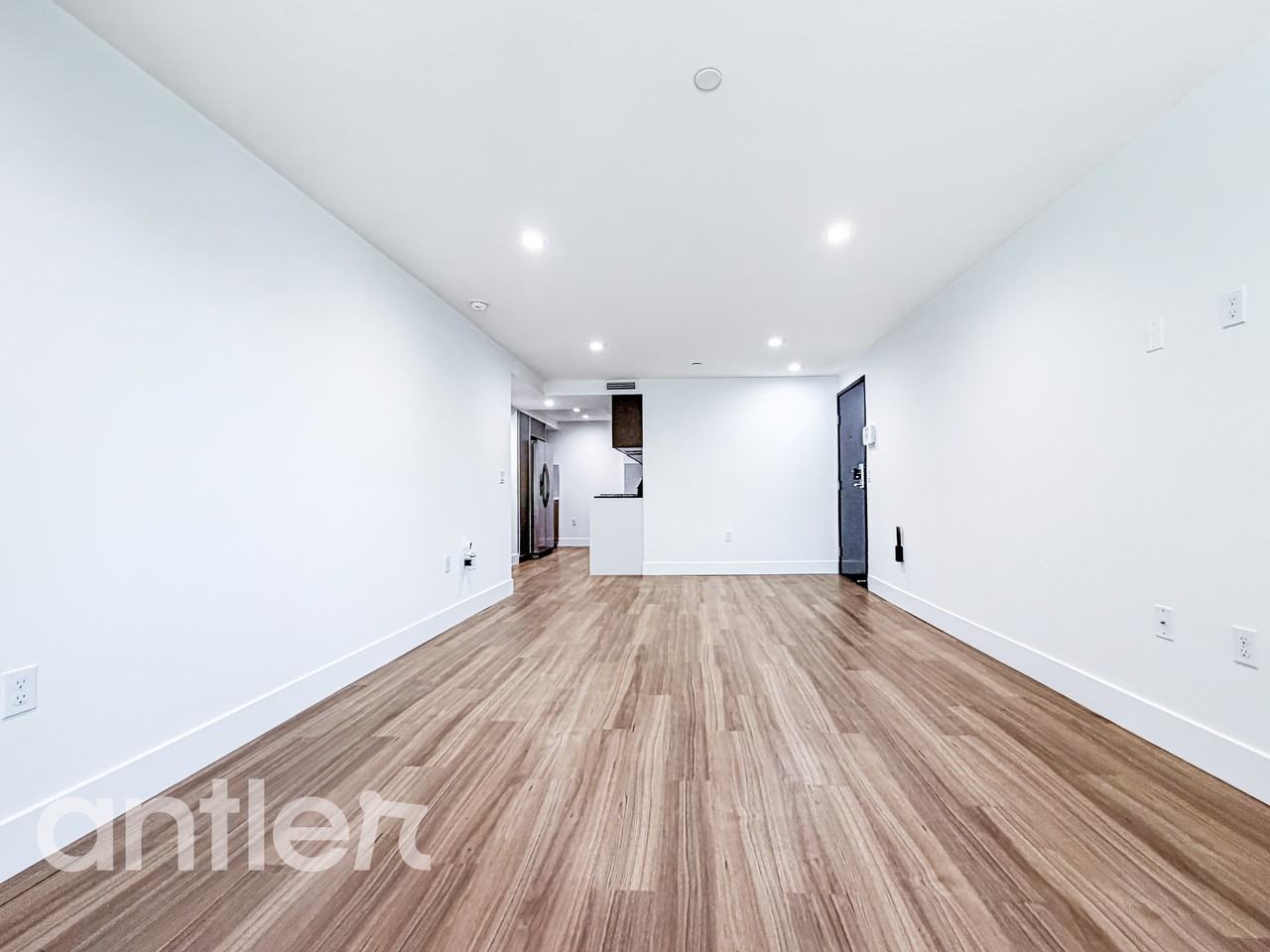 1538 Purdue Ave #404 - Photo 5 of 25