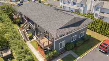 featured image of 319 E Park St