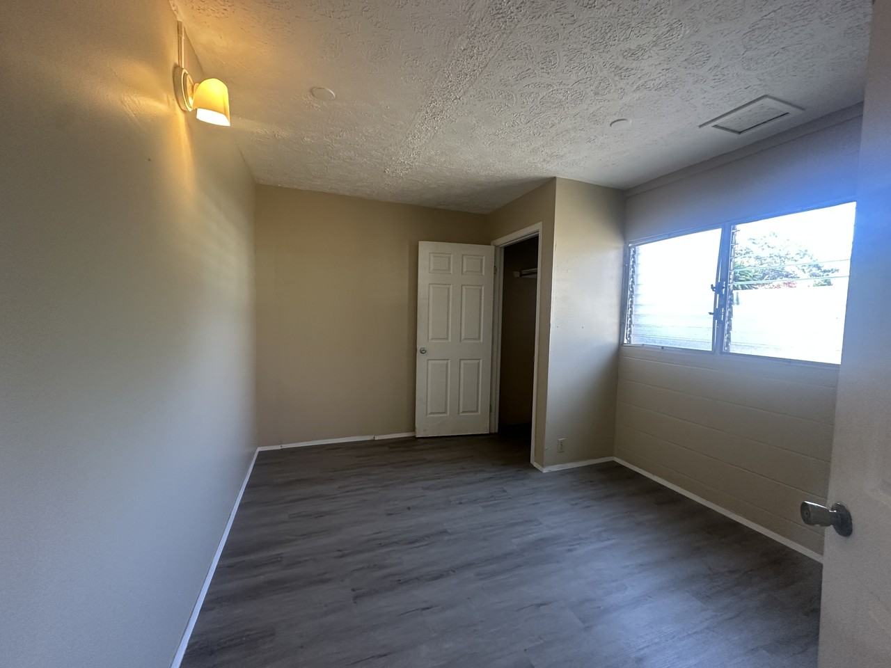 206 Olive Avenue - Photo 3 of 5