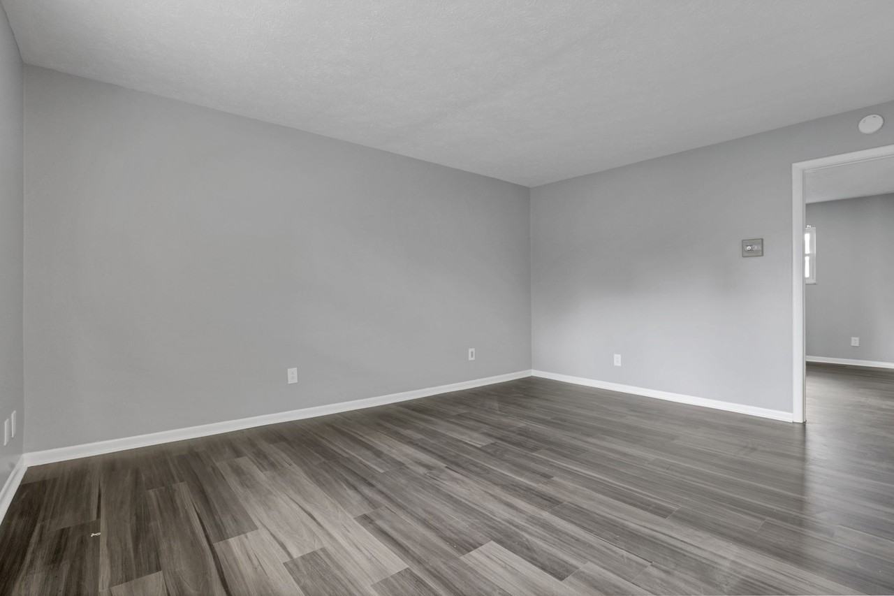 851 E Wheeling St - Photo 4 of 20