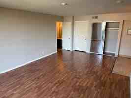 featured image of 101 Elliott Ave