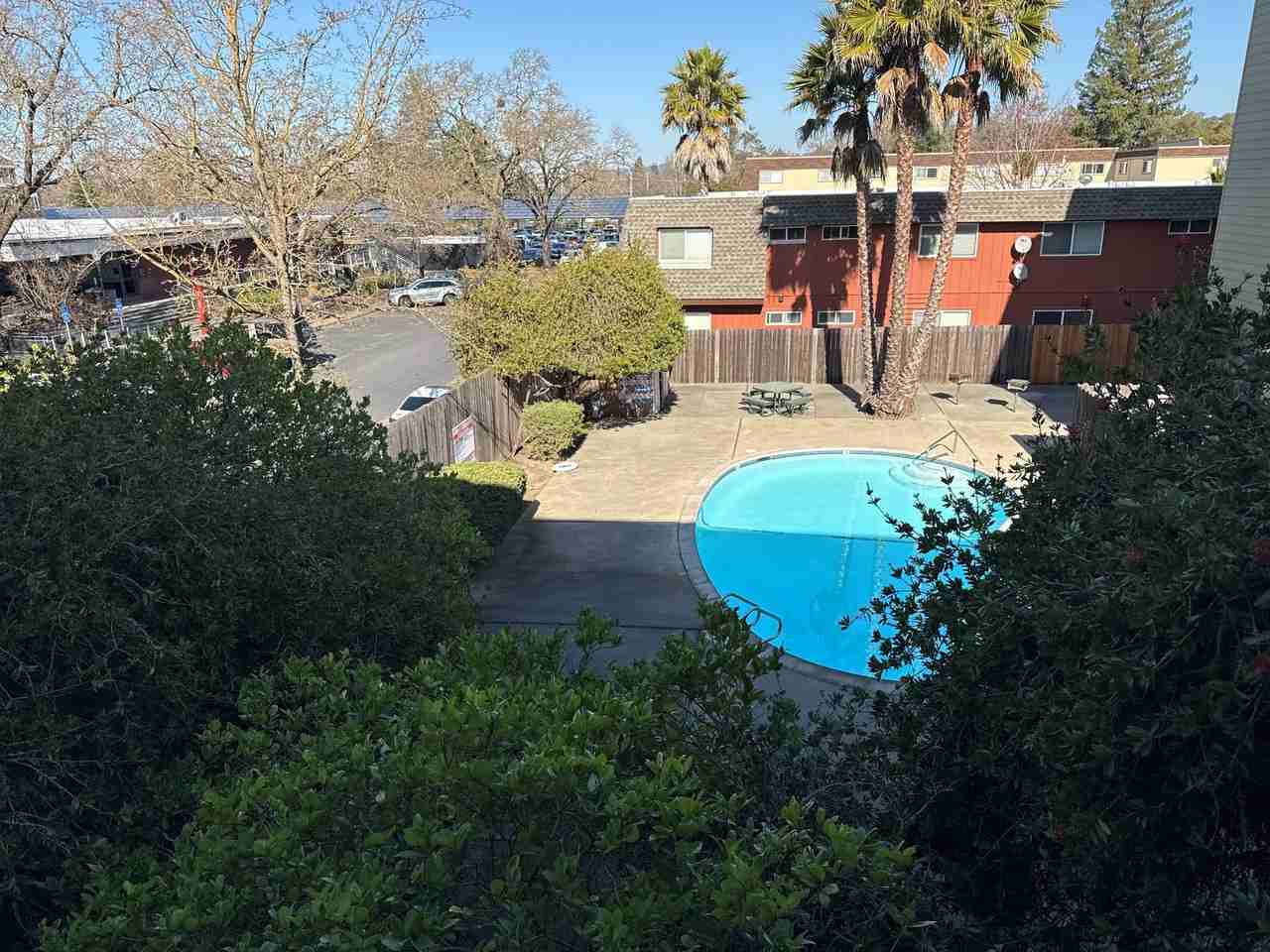 Elliott Apartments - Photo 7 of 13