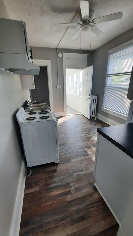 1216 North Central Avenue - Photo 4 of 9