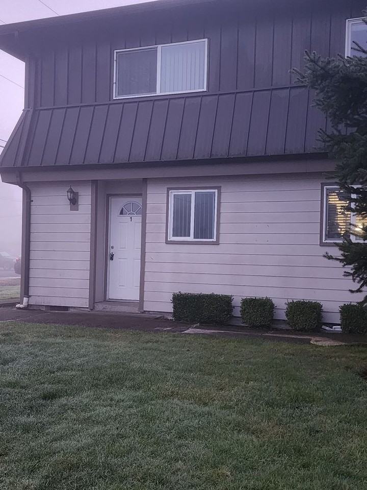 606 E 9th St #01 - Photo 2 of 29