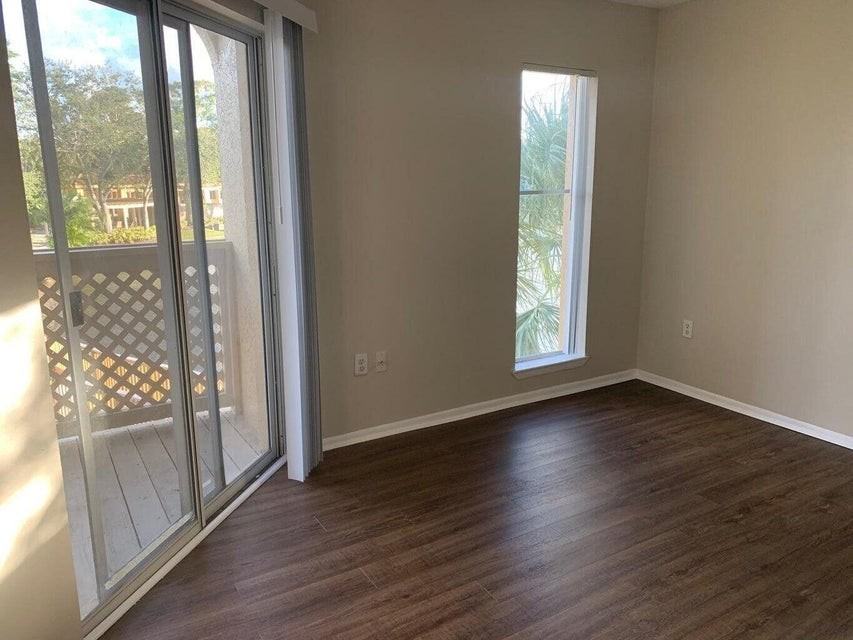 4831 Via Palm Lks - Photo 5 of 8