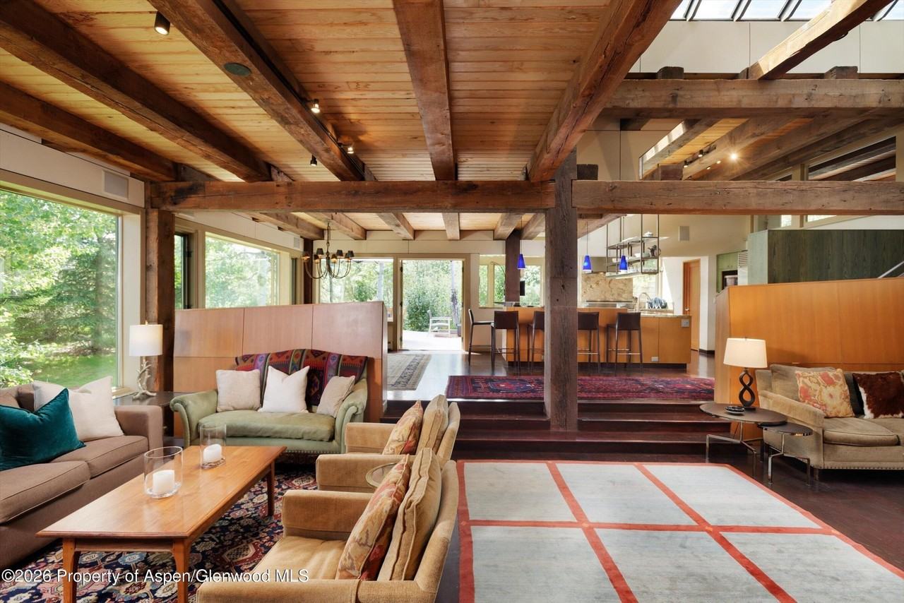 845 Aspen Oak Dr - Photo 3 of 35