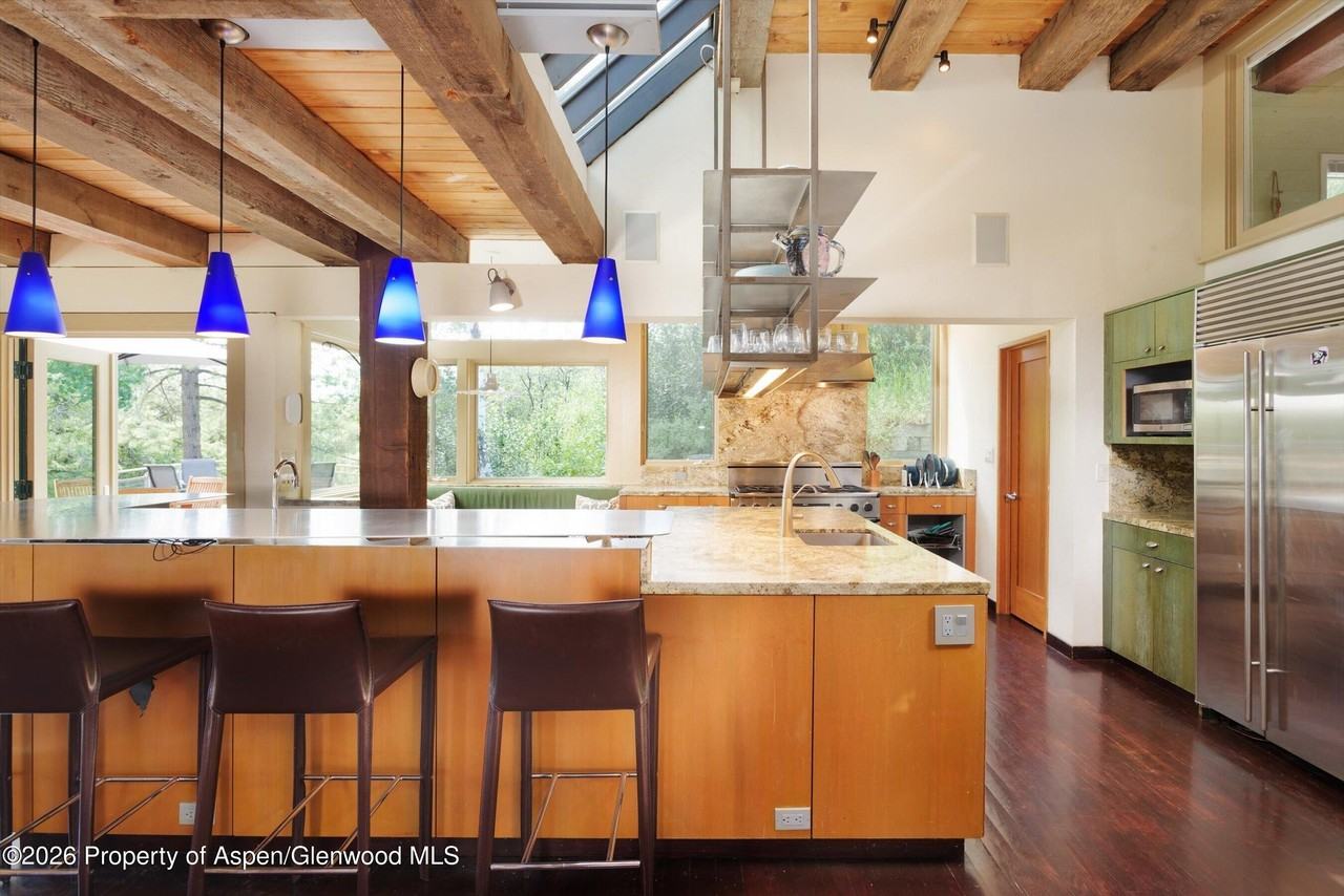 845 Aspen Oak Dr - Photo 4 of 35