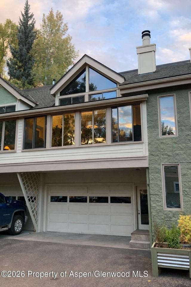 409 Park Cir Unit 2 #2 - Photo 2 of 17