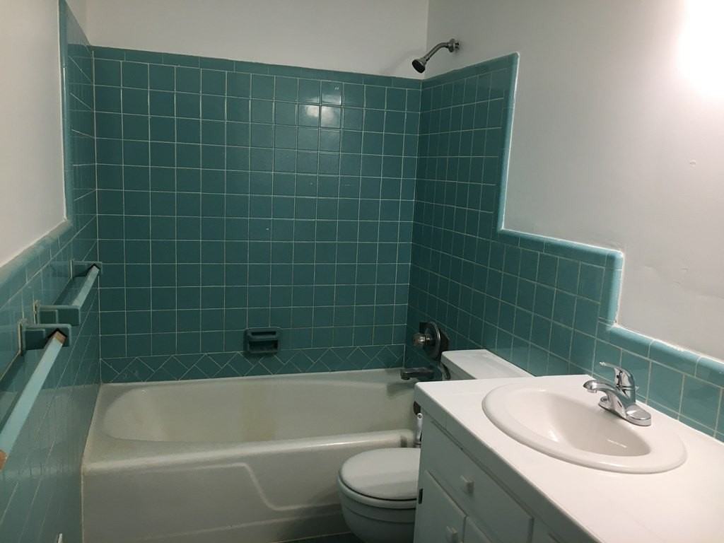 925 Magnolia St Se - Photo 7 of 29