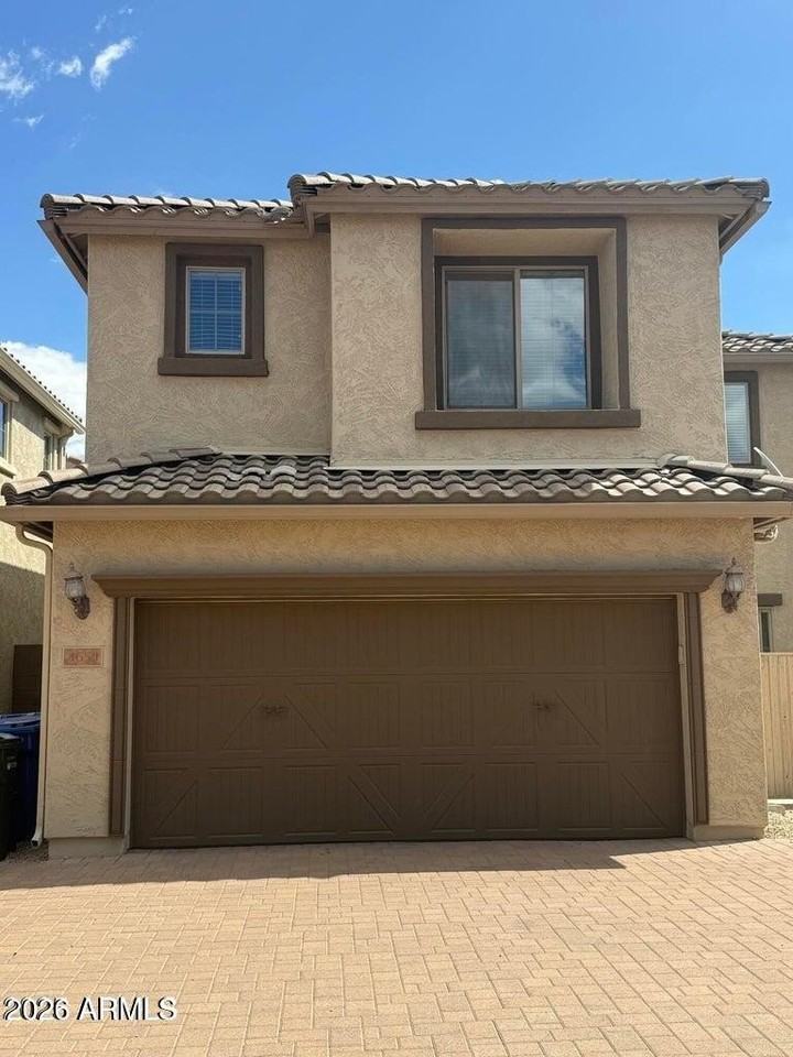 3651 E Zachary Dr - Photo 2 of 17