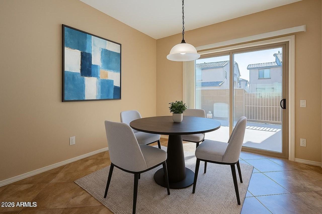 3651 E Zachary Dr - Photo 4 of 17