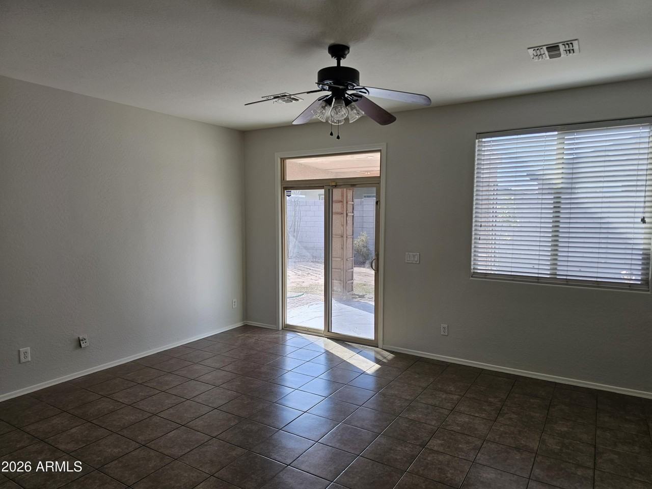 238 N 174th Dr - Photo 4 of 12