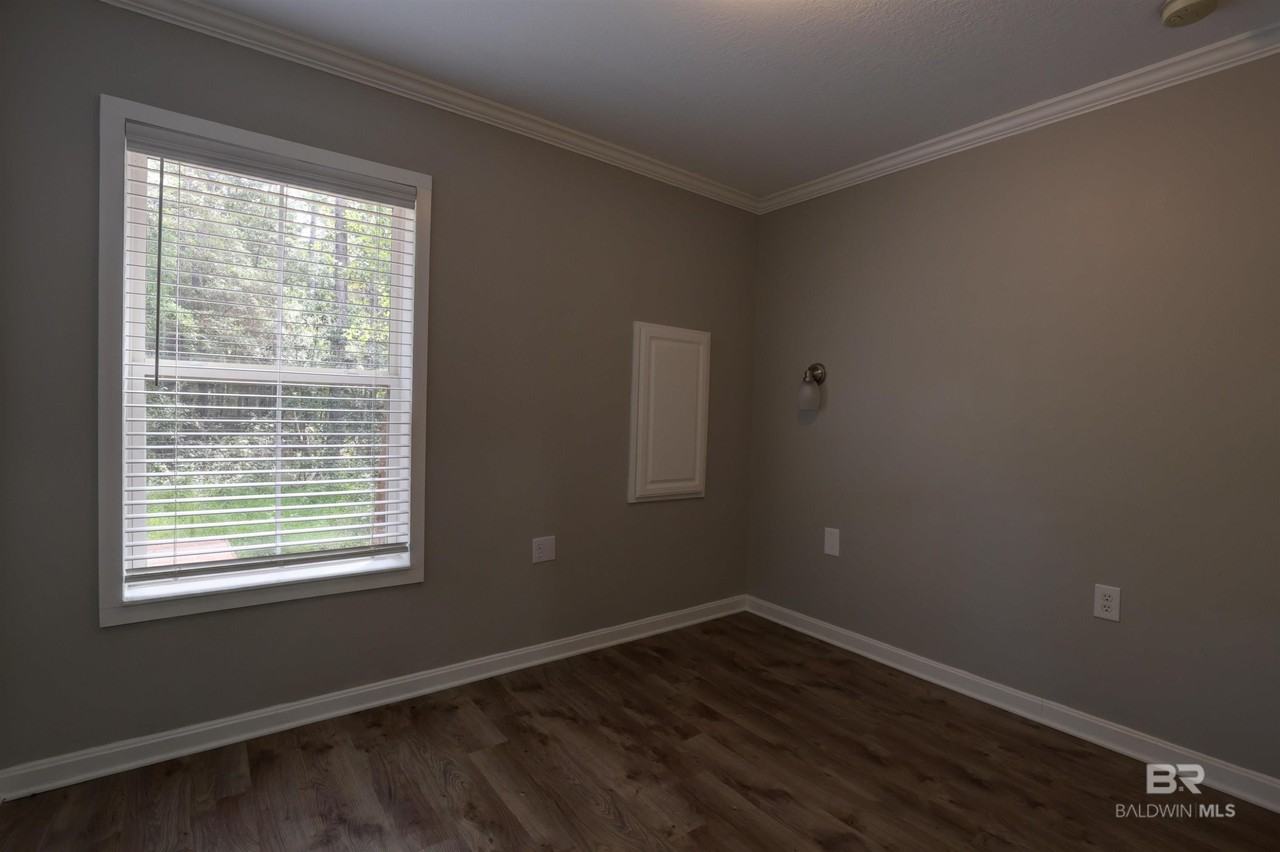 13804 Scenic Highway - Photo 3 of 6