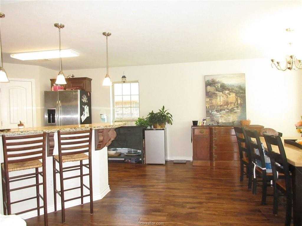 806 Dove Chase Ln - Photo 3 of 16