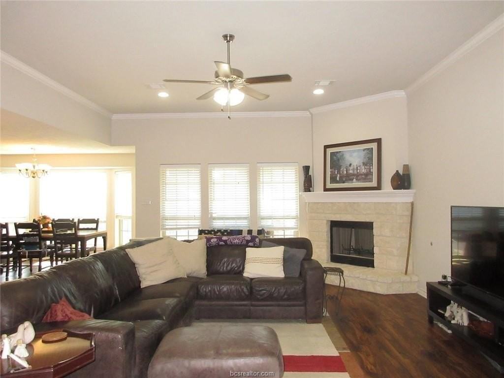 806 Dove Chase Ln - Photo 7 of 16