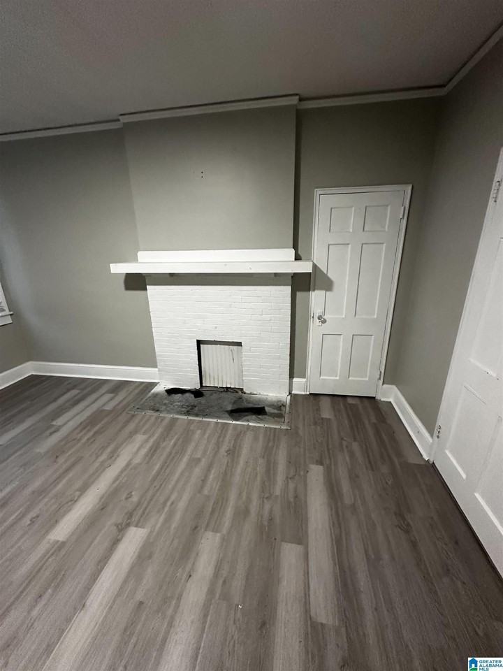 307 W Parkway - Photo 6 of 15