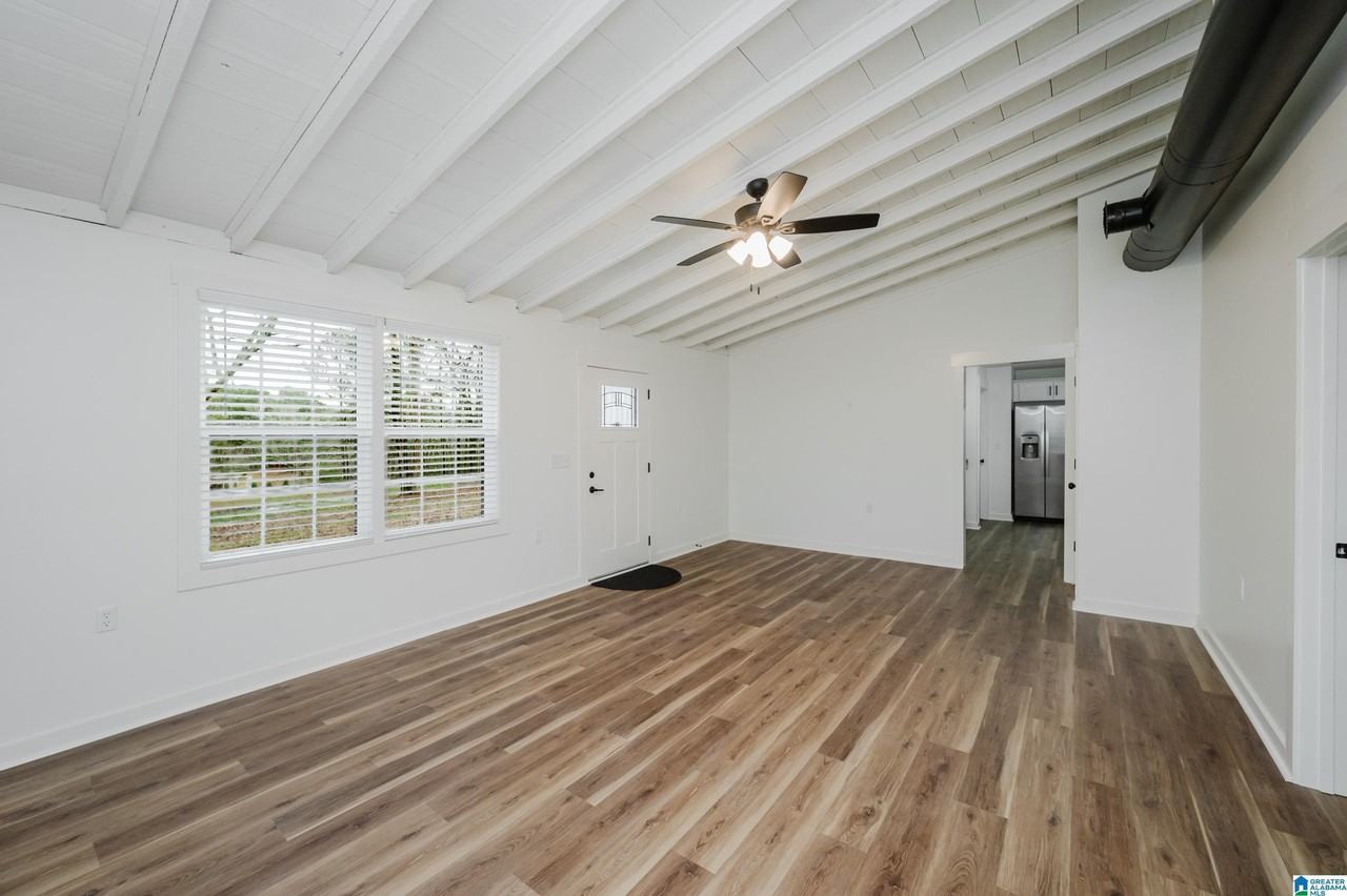 70 Powers Blvd - Photo 7 of 24