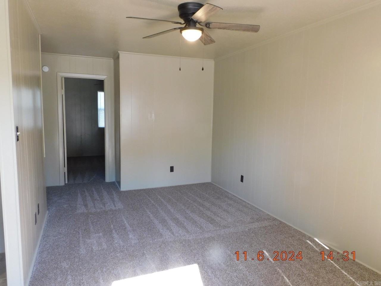 1313 Mcnutt Rd - Photo 3 of 9