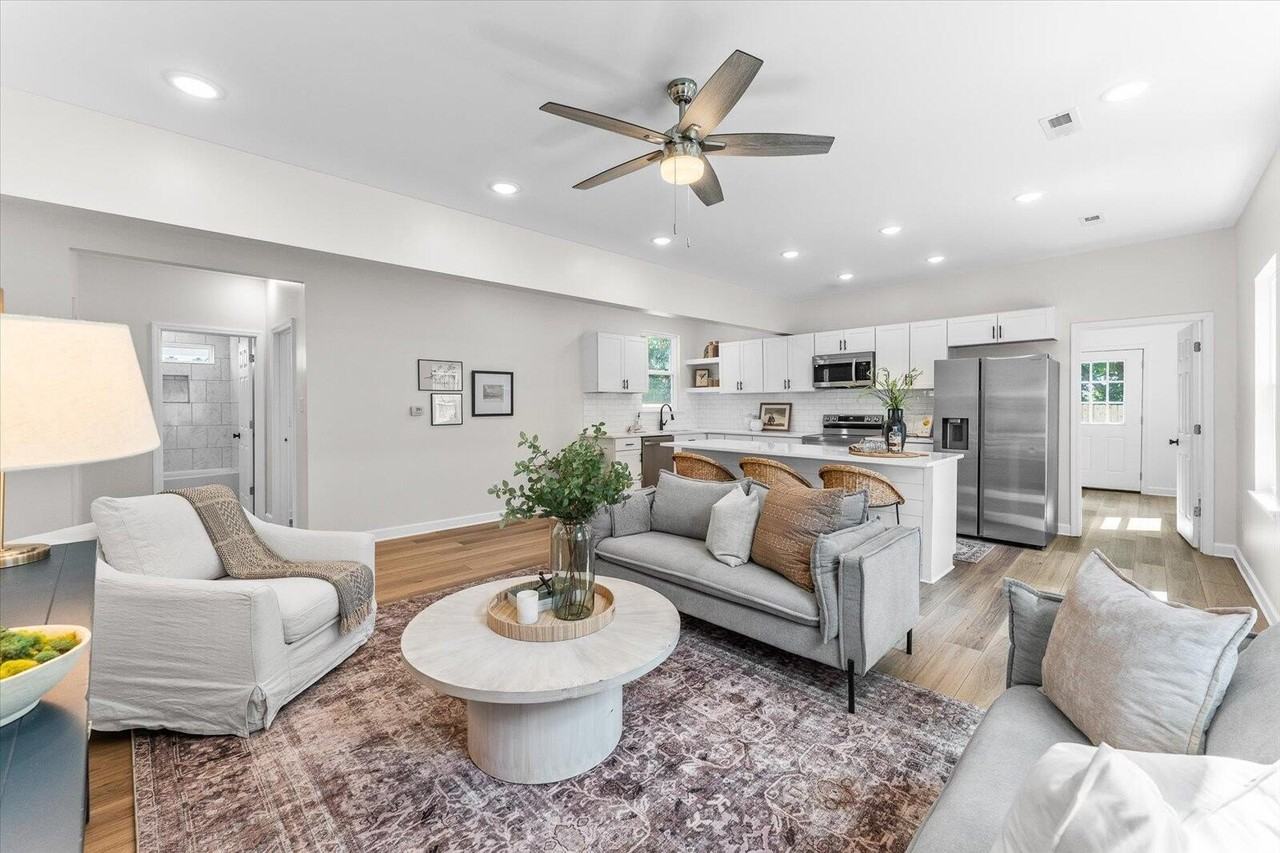 2310 E 17th St - Photo 3 of 15