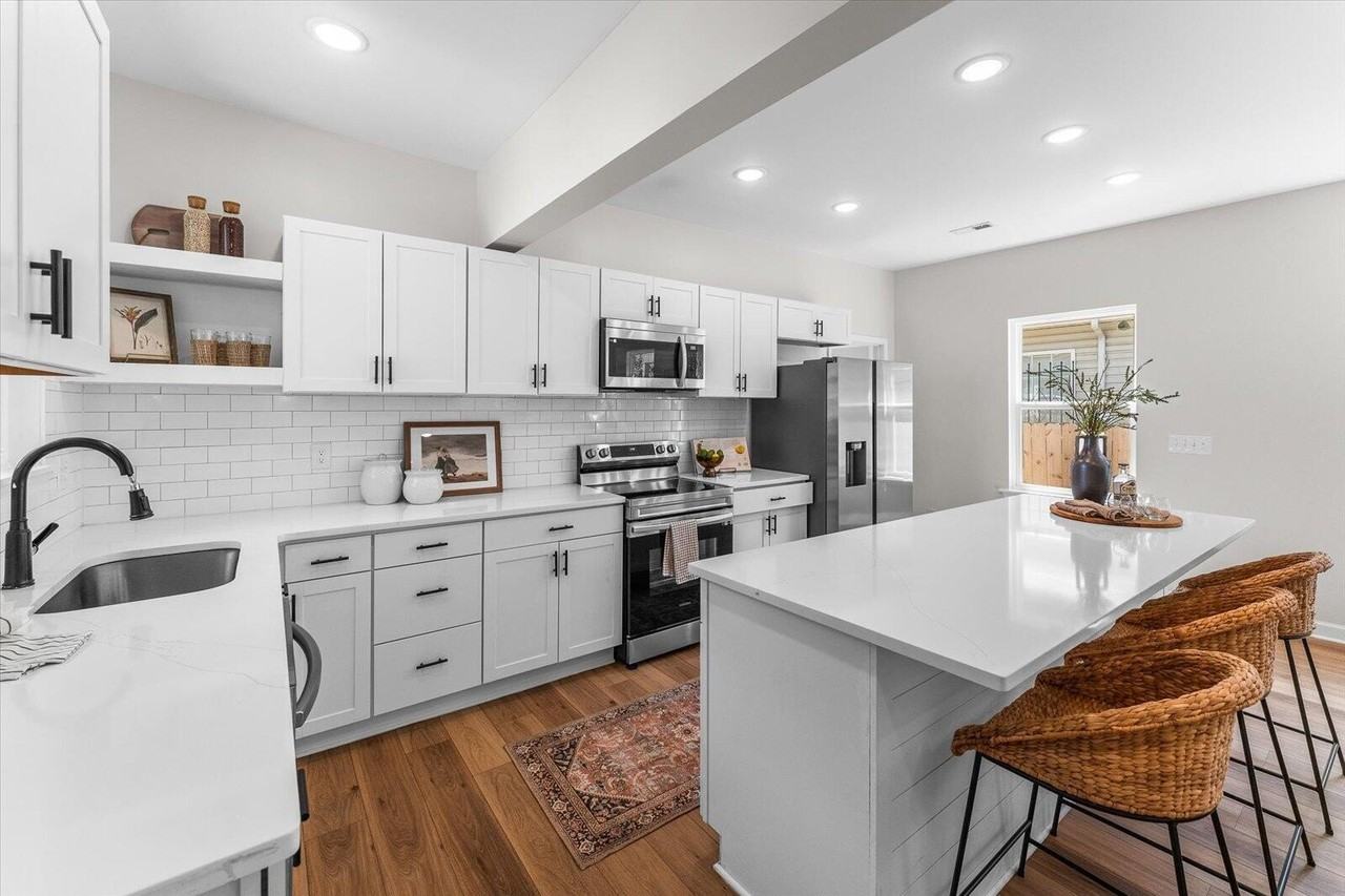 2310 E 17th St - Photo 4 of 15