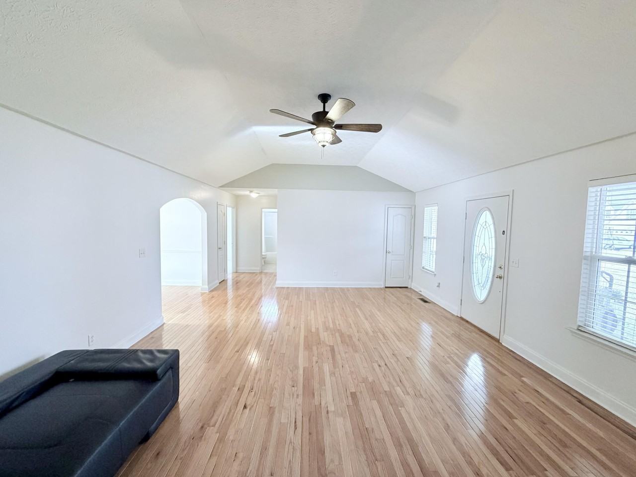 418 Water Mill Trce - Photo 5 of 30