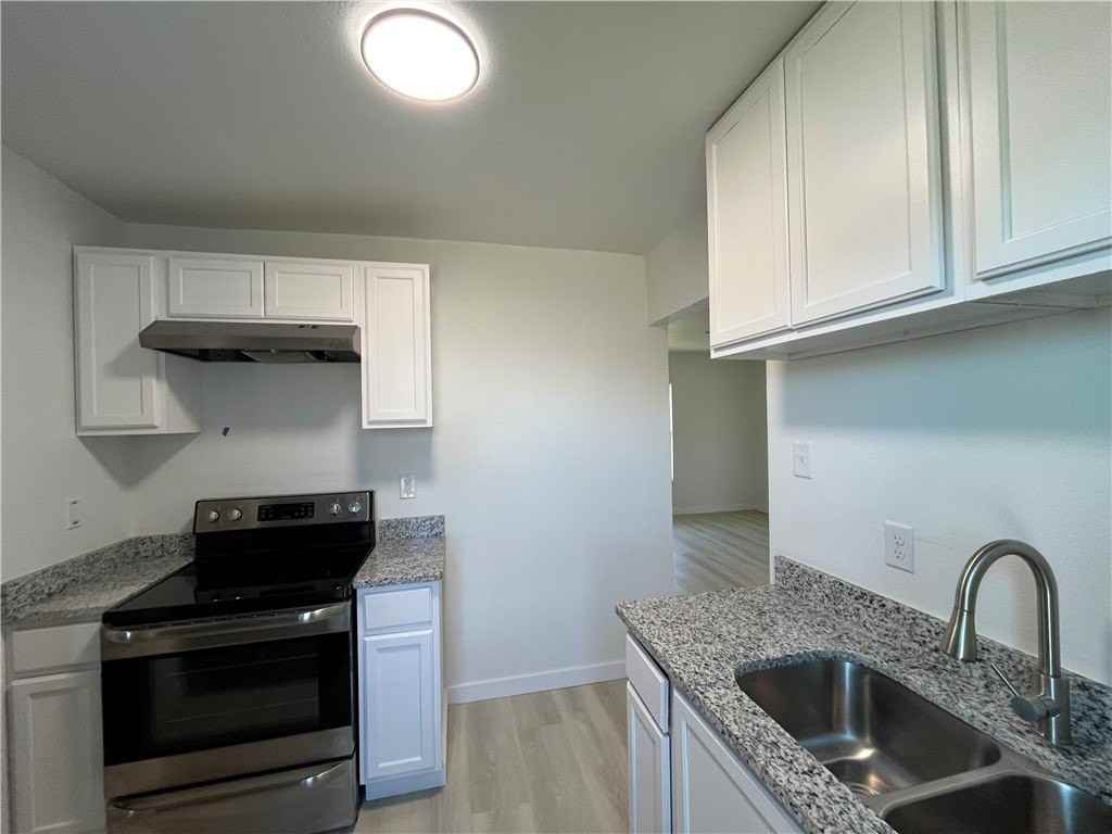 1513 10th St Apt 4 #4 - Photo 6 of 13