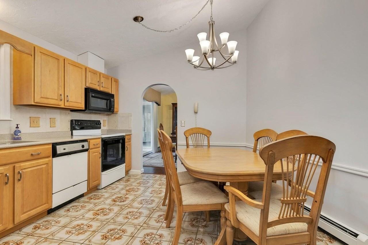 140 Thistle Dr - Photo 6 of 19