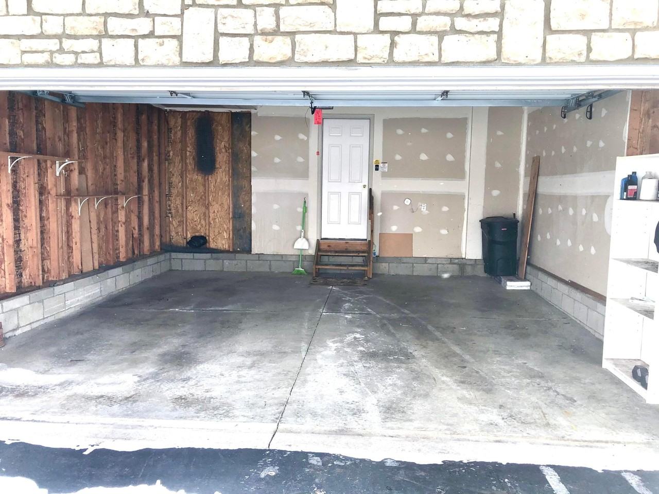 2916 Abbey Knoll Dr - Photo 3 of 48