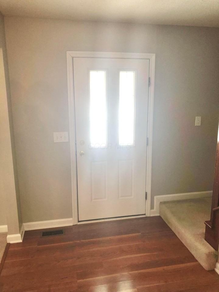 2916 Abbey Knoll Dr - Photo 4 of 48