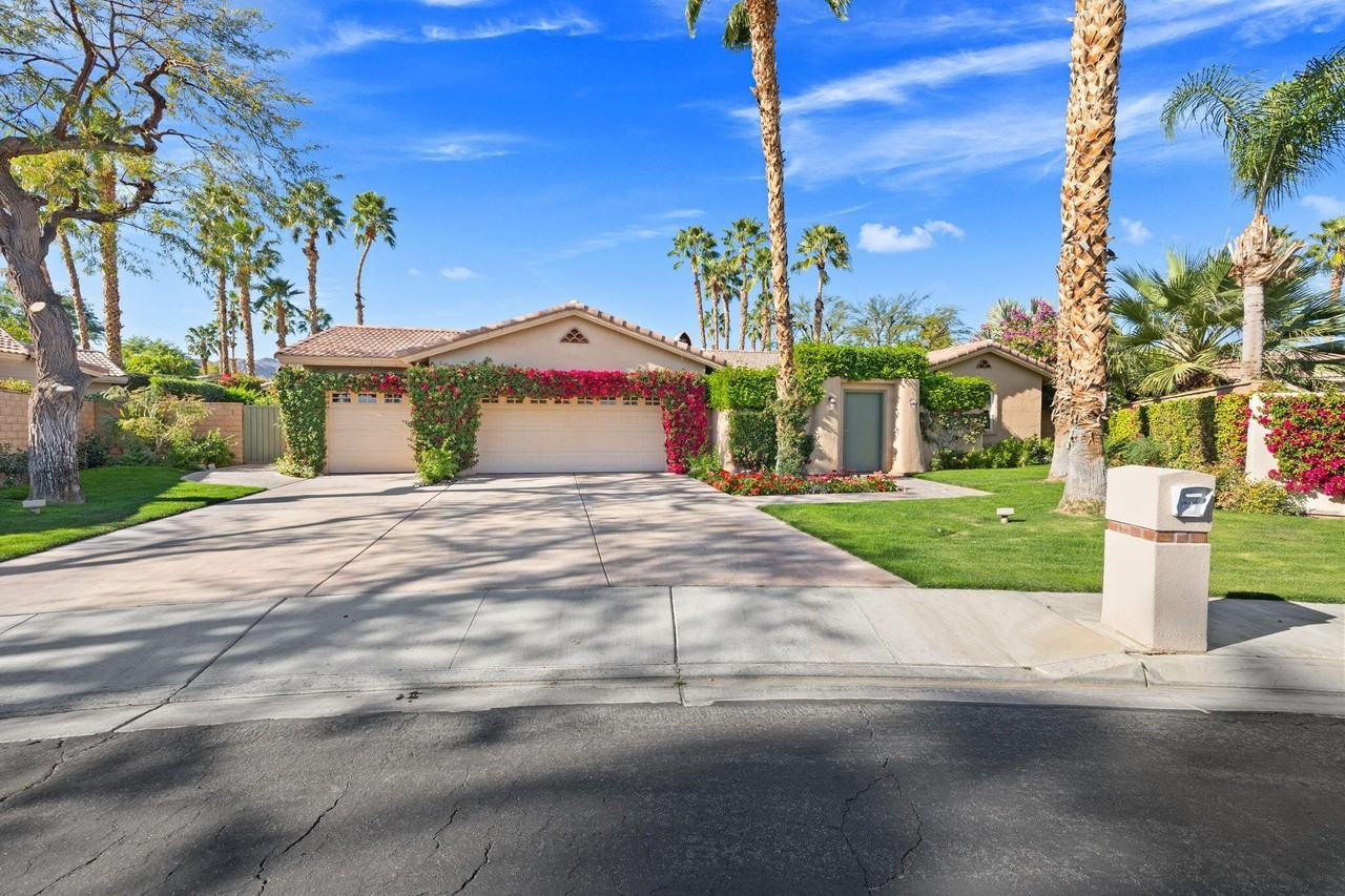 49105 Casa Del Rio - Photo 3 of 50