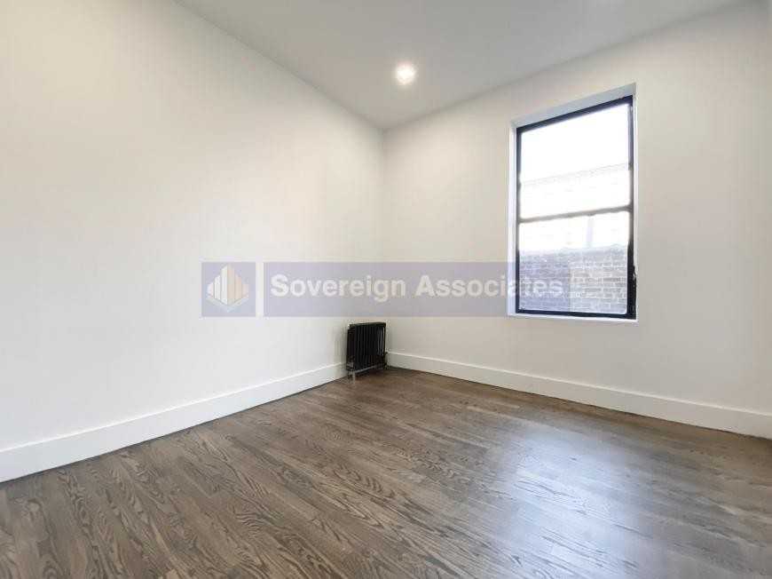 3620 Broadway - Photo 4 of 9