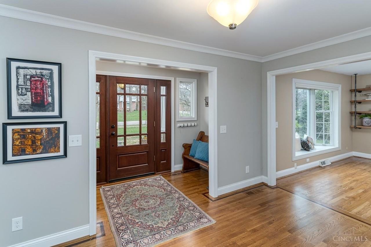 625 Hilltop Ln - Photo 6 of 50