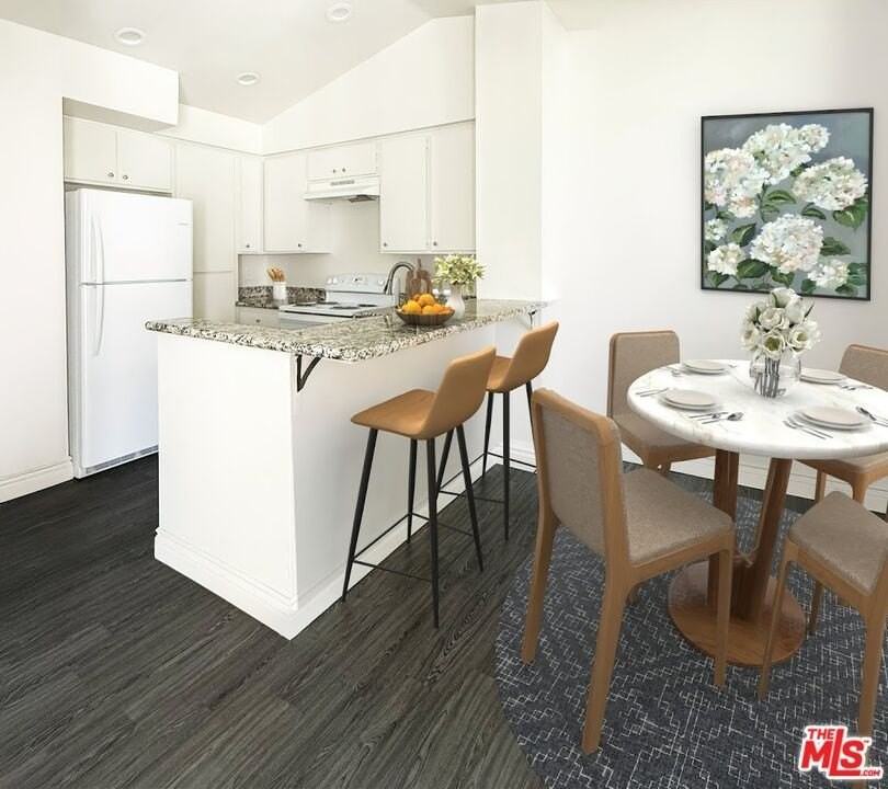 1925 W College Ave - Photo 2 of 12