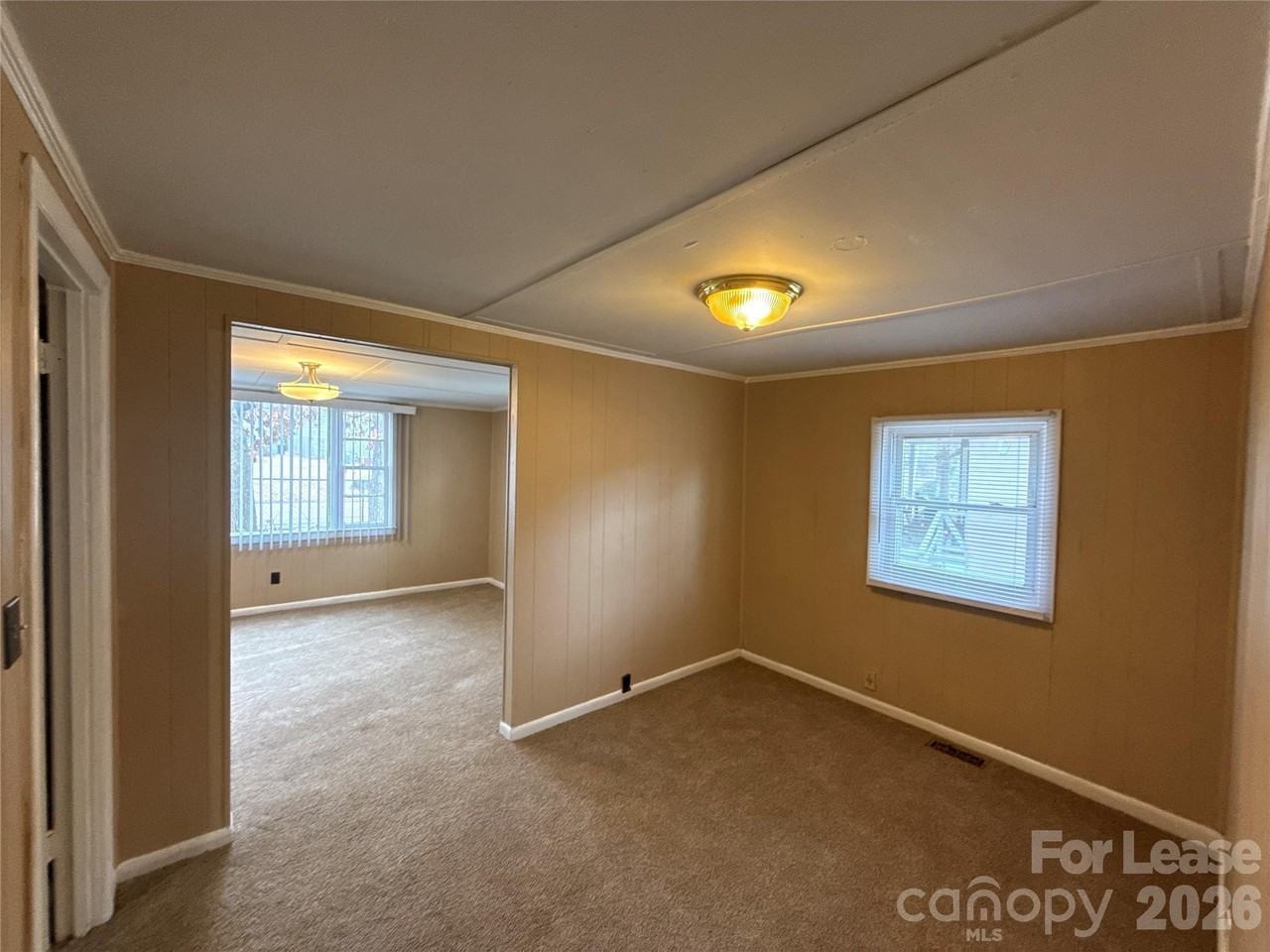 3131 Seymour Dr - Photo 5 of 10