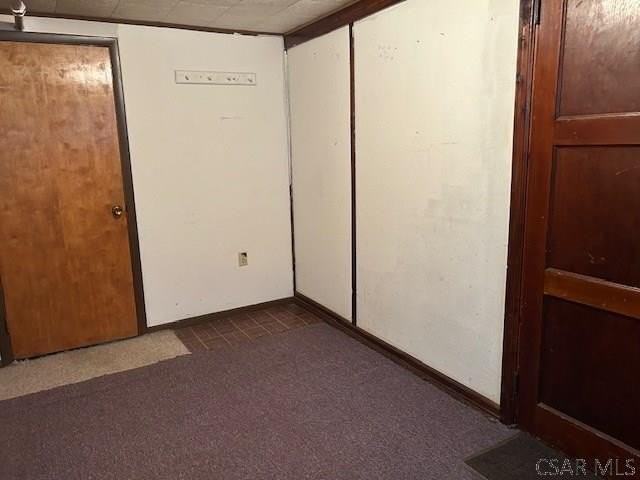 R 219 ROSEWOOD STREET - Photo 4 of 7