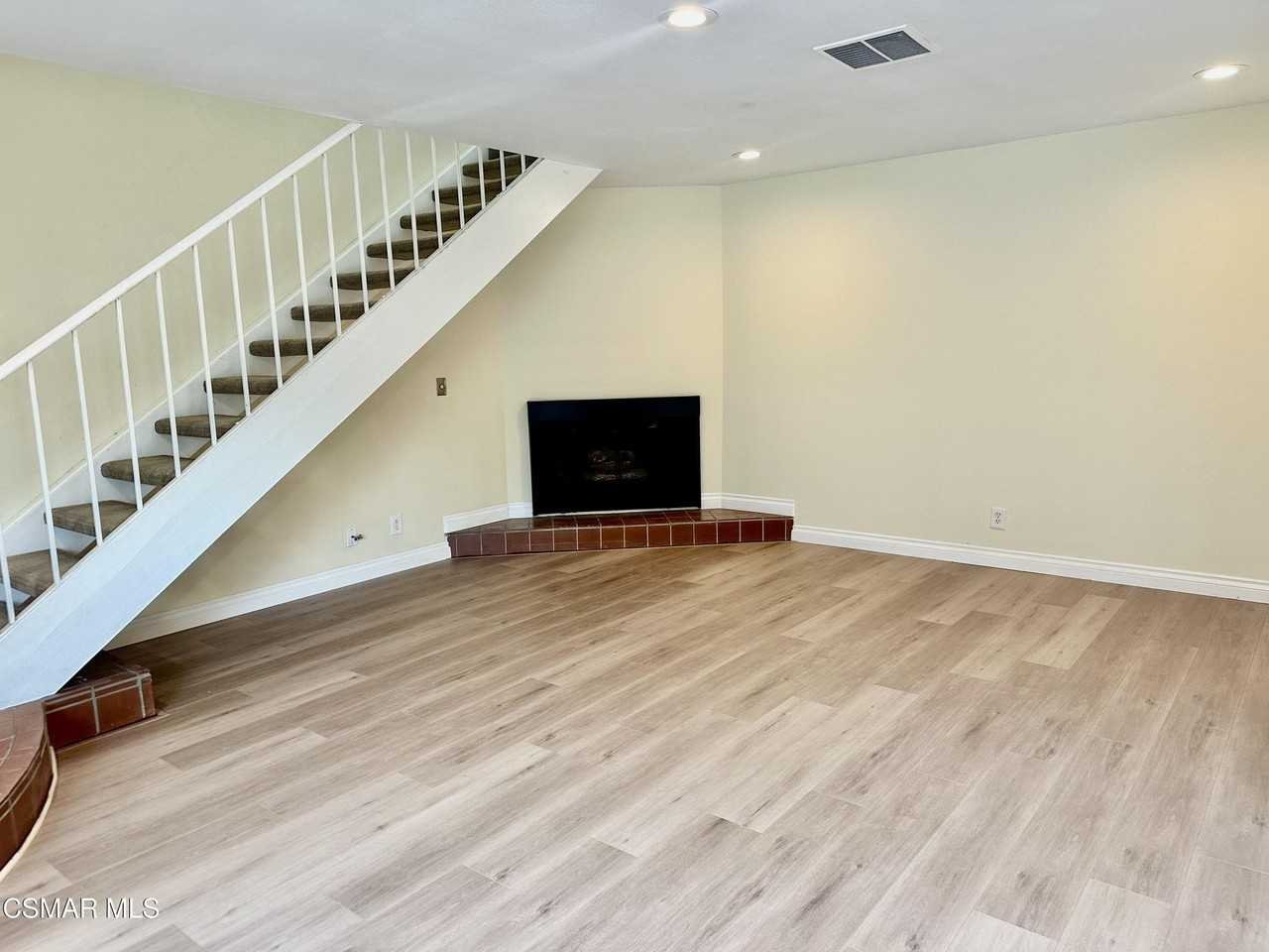 3719 Summershore Ln - Photo 7 of 20