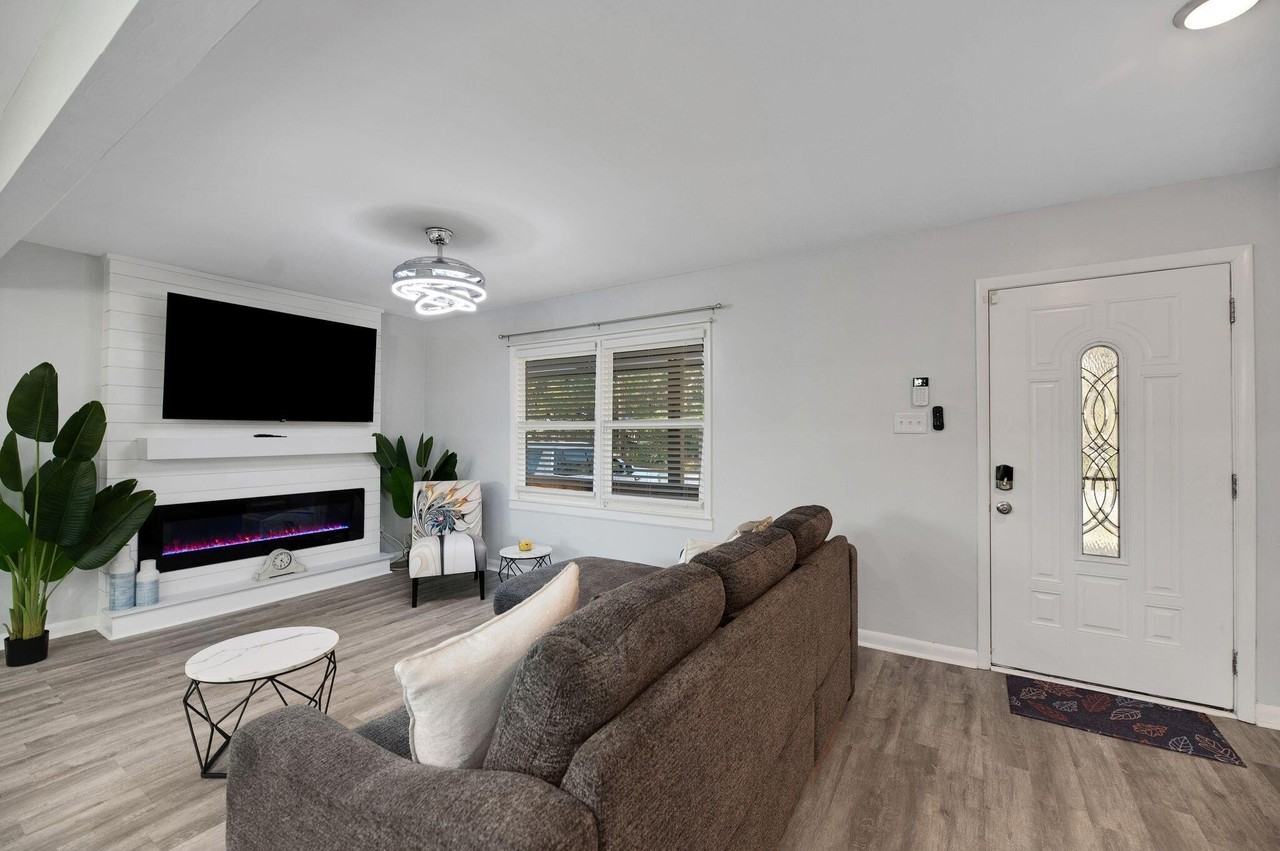 1419 Westmoreland Ave - Photo 3 of 15